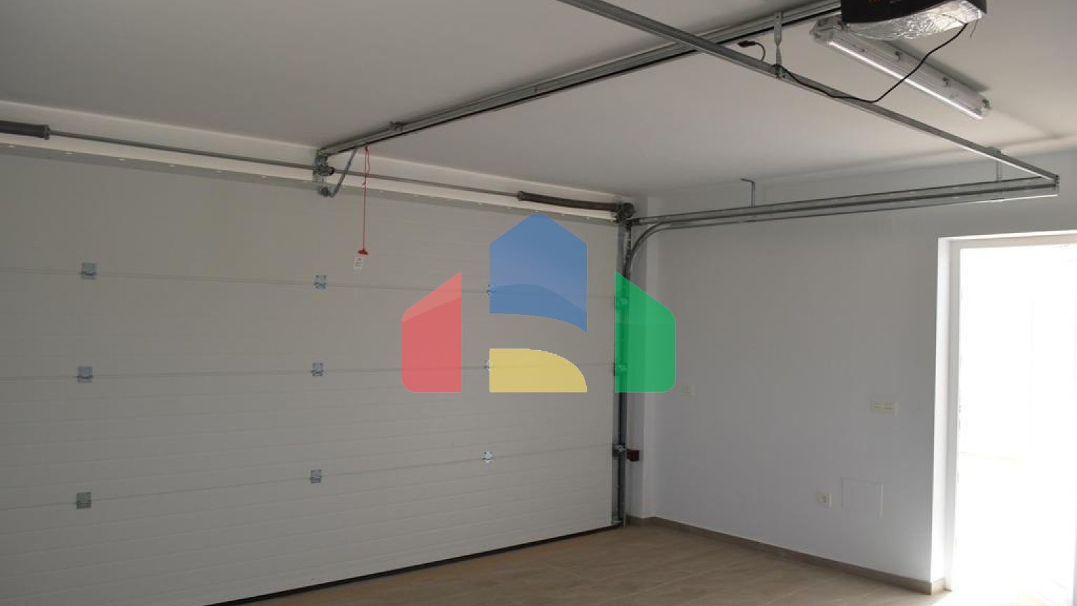 НОВЫЕ ВИЛЛЫ В ПИНОСО