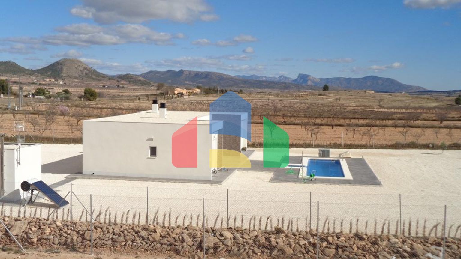 НОВЫЕ ВИЛЛЫ В ПИНОСО