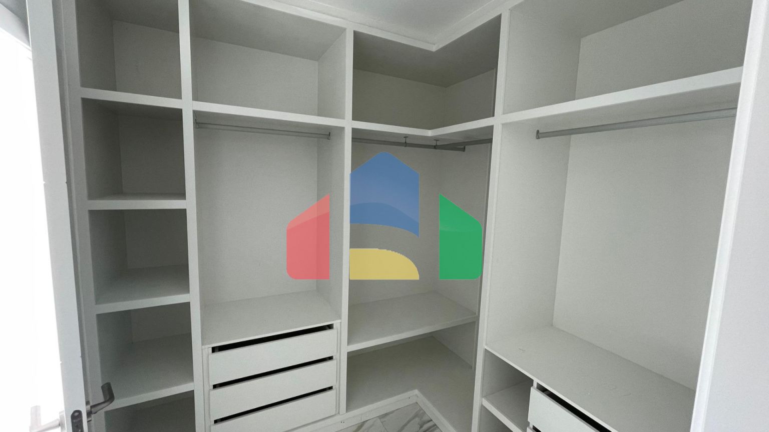 НОВЫЕ ВИЛЛЫ В ПИНОСО