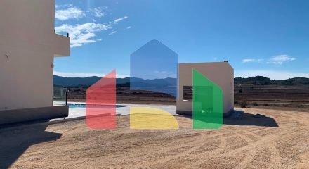 НОВЫЕ ВИЛЛЫ В ПИНОСО