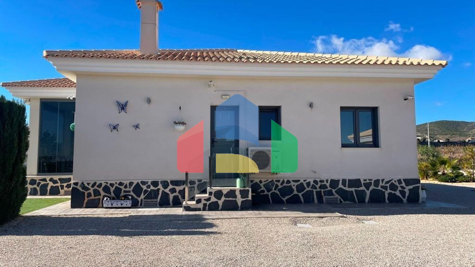 НОВЫЕ ВИЛЛЫ В ПИНОСО