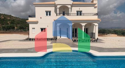 NEW BUILD VILLAS IN PINOSO