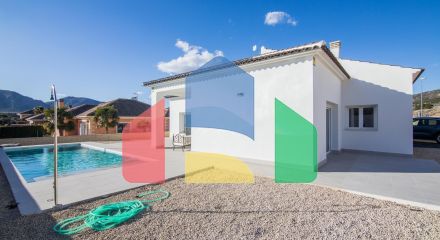 НОВЫЕ ВИЛЛЫ В ПИНОСО