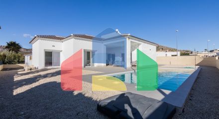 НОВЫЕ ВИЛЛЫ В ПИНОСО