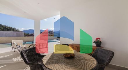 НОВЫЕ ВИЛЛЫ В ПИНОСО