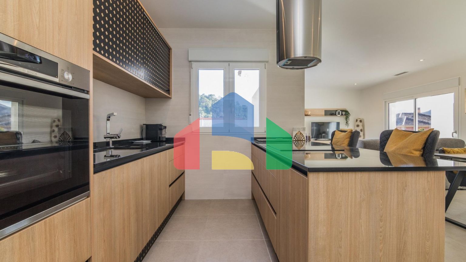 НОВЫЕ ВИЛЛЫ В ПИНОСО