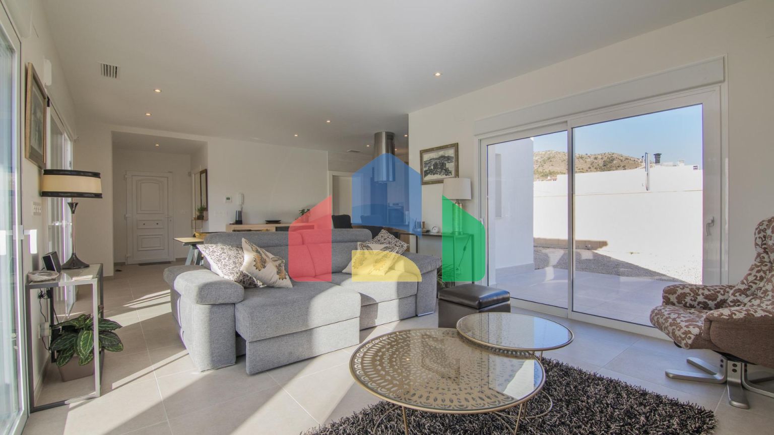 НОВЫЕ ВИЛЛЫ В ПИНОСО