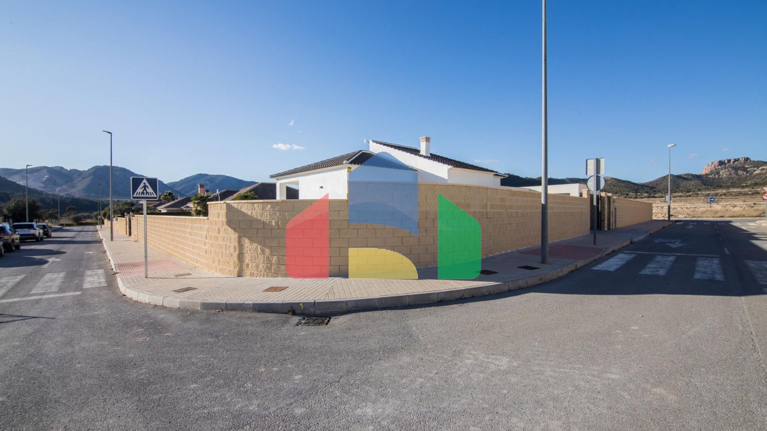 НОВЫЕ ВИЛЛЫ В ПИНОСО