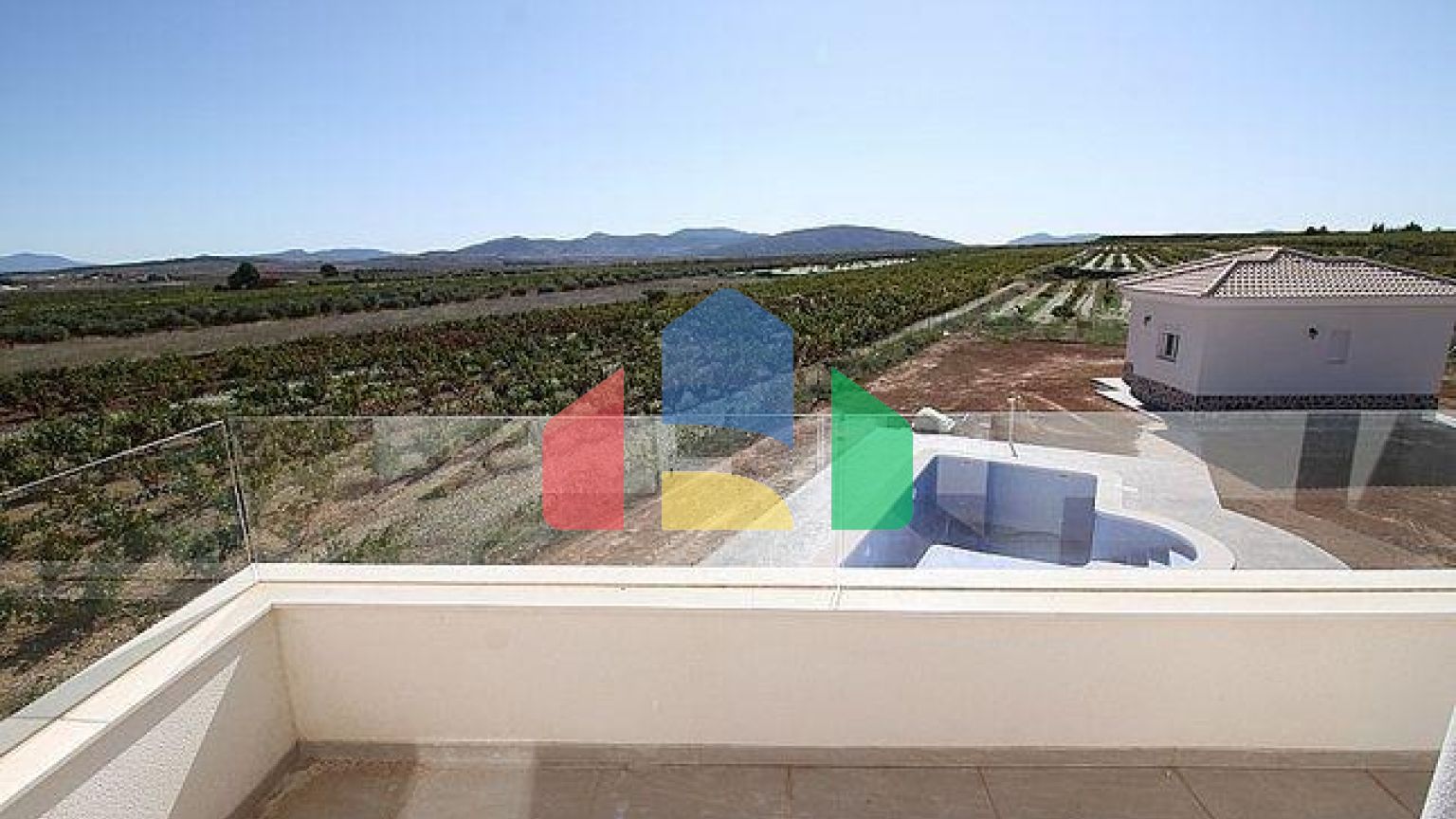 НОВЫЕ ВИЛЛЫ В ПИНОСО