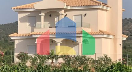 НОВЫЕ ВИЛЛЫ В ПИНОСО