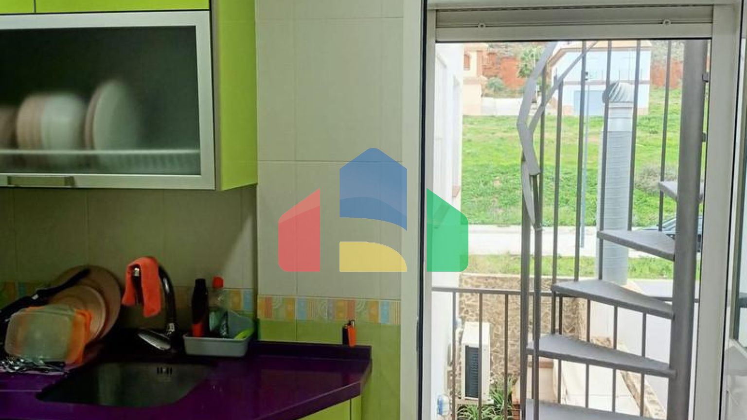 Квартира с террасой на верхнем этаже в Картаме