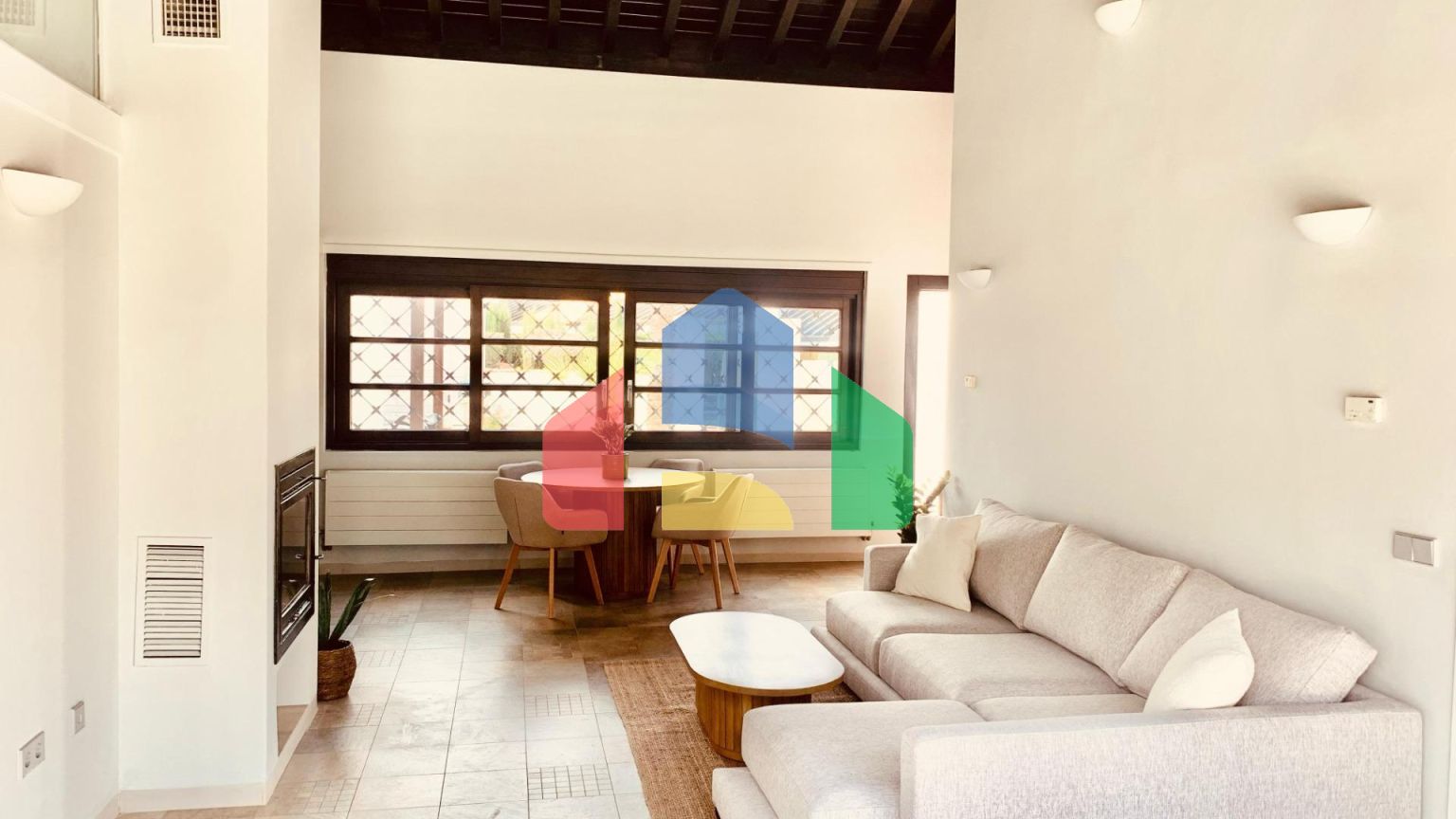 Элегантные одноуровневые таунхаусы с частным бассейном в Peraleja Golf Resort — Коста Калида