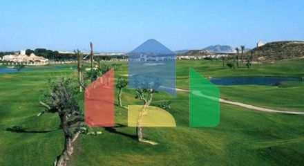 Элегантные одноуровневые таунхаусы с частным бассейном в Peraleja Golf Resort — Коста Калида