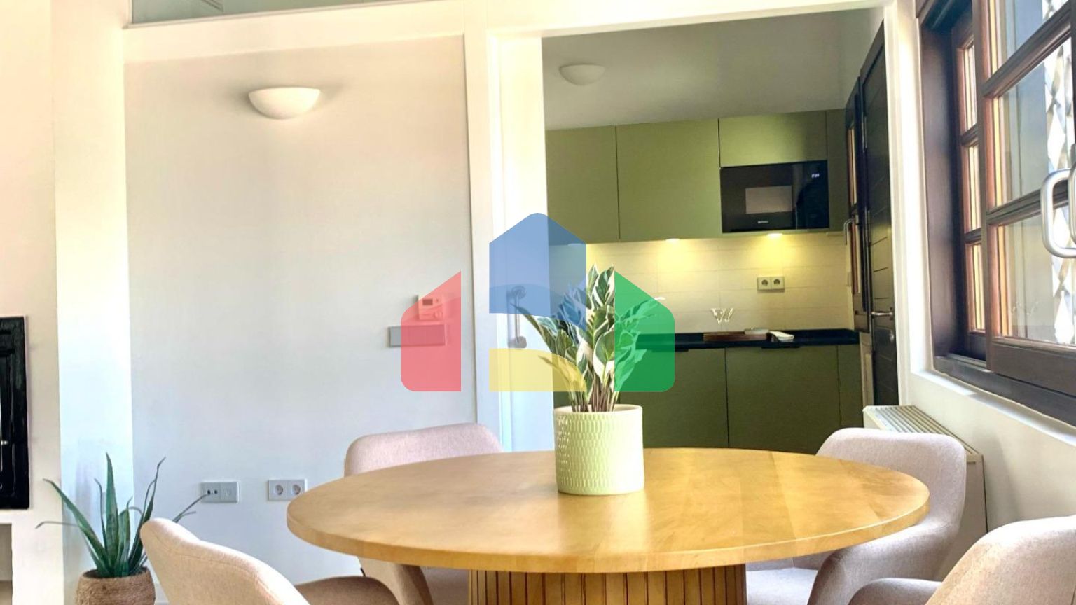 Элегантные одноуровневые таунхаусы с частным бассейном в Peraleja Golf Resort — Коста Калида