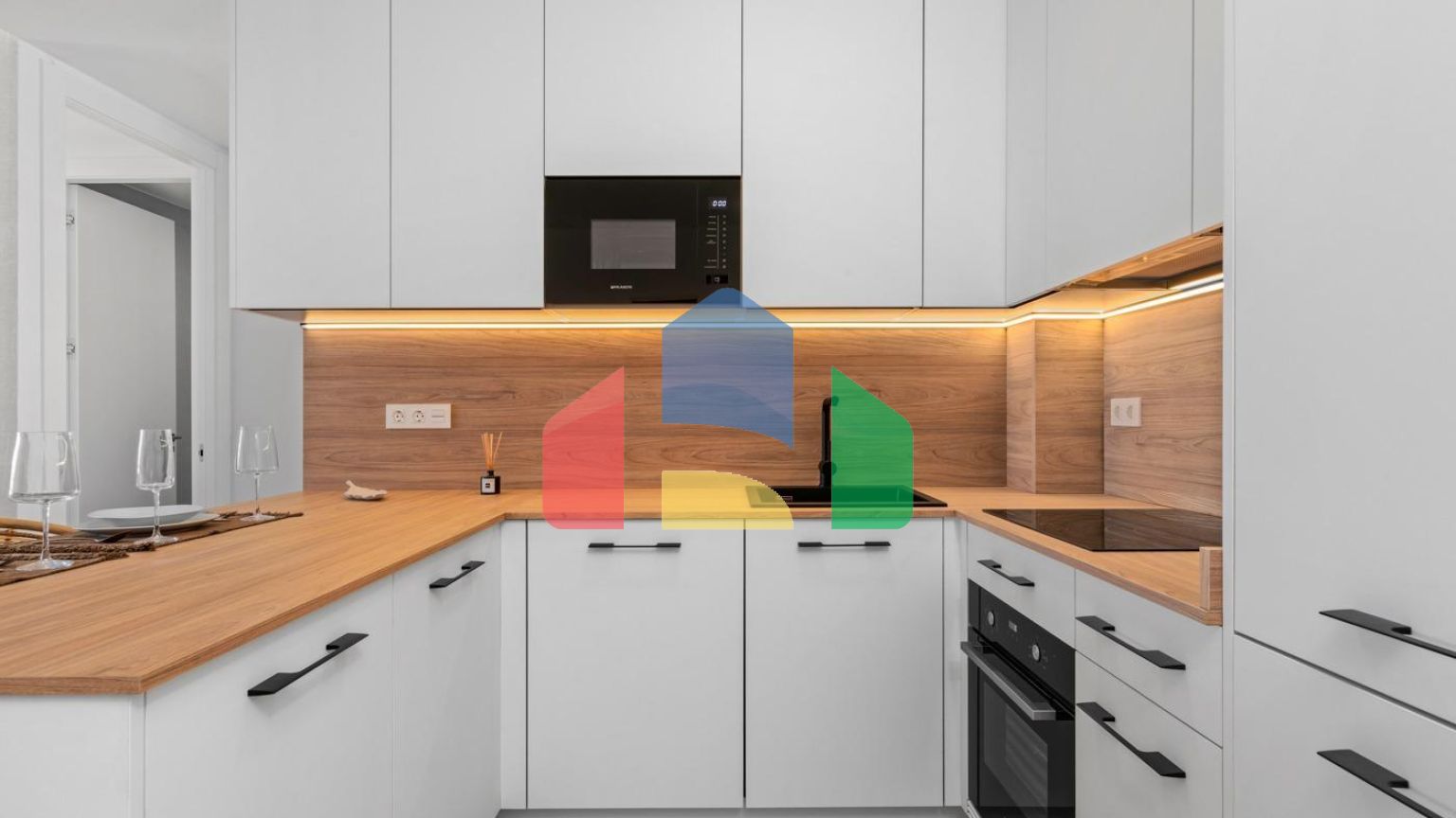 НОВЫЙ ЖИЛОЙ КОМПЛЕКС В БЕНИХОФАРЕ