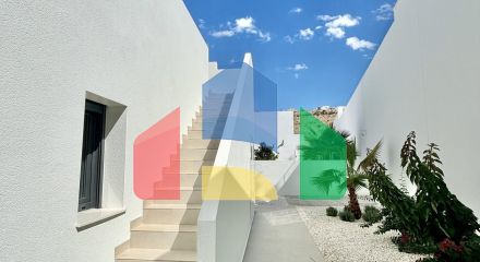 Новые средиземноморские виллы в Бенихофаре
