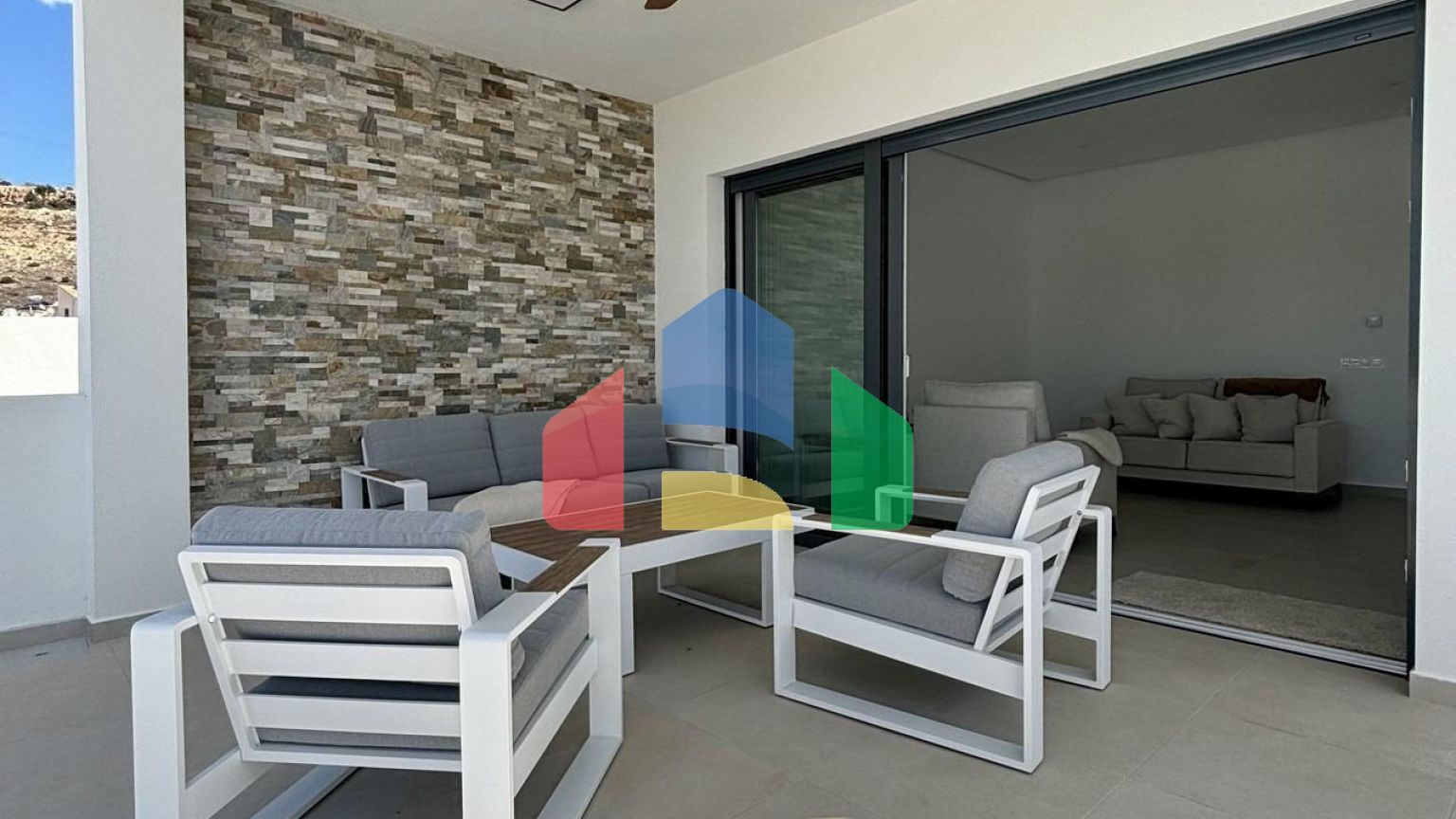 Новые средиземноморские виллы в Бенихофаре