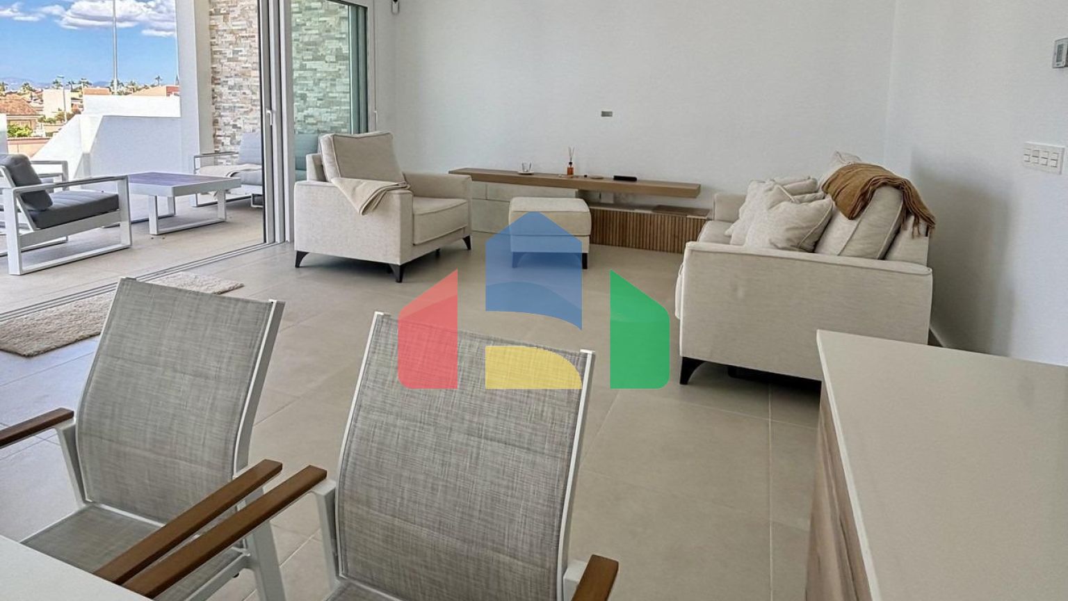 Новые средиземноморские виллы в Бенихофаре