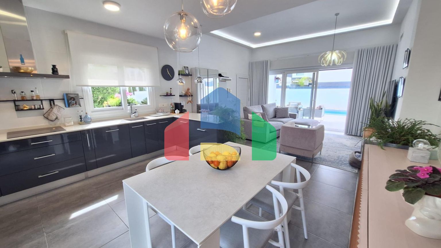 Дом в Benijofar ID B10834