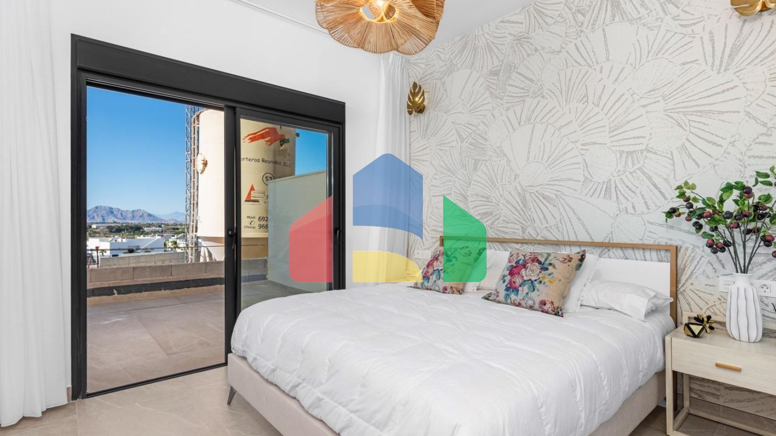 НОВОСТРОЙ. ЗАКРЫТЫЙ КОМПЛЕКС В БЕНИХОФАР. 2 СПАЛЬНИ. 2 ВАННЫЕ КОМ. ТЕРРАСА 16 М2. БАССЕЙН.