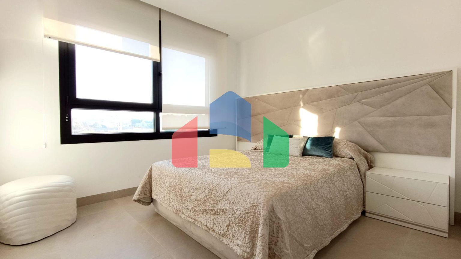 Роскошные новые двухэтажные виллы в Бенихофаре, Коста Бланка