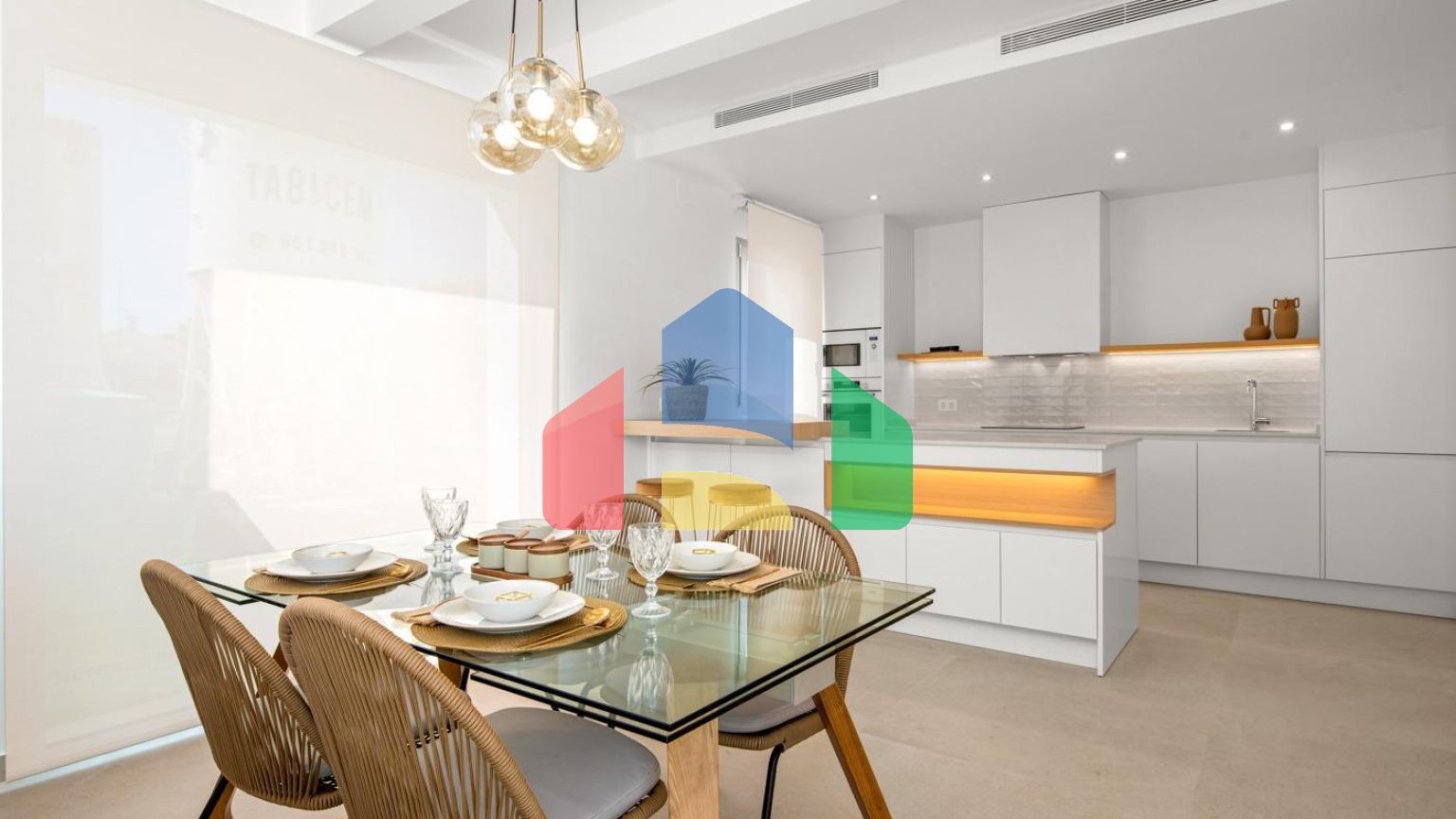 НОВЫЕ ВИЛЛЫ В БЕНИХОФАРЕ