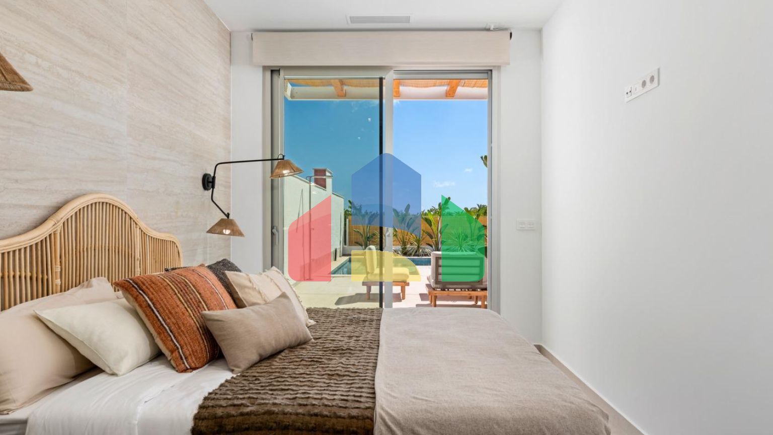 НОВЫЕ ВИЛЛЫ В БЕНИХОФАРЕ