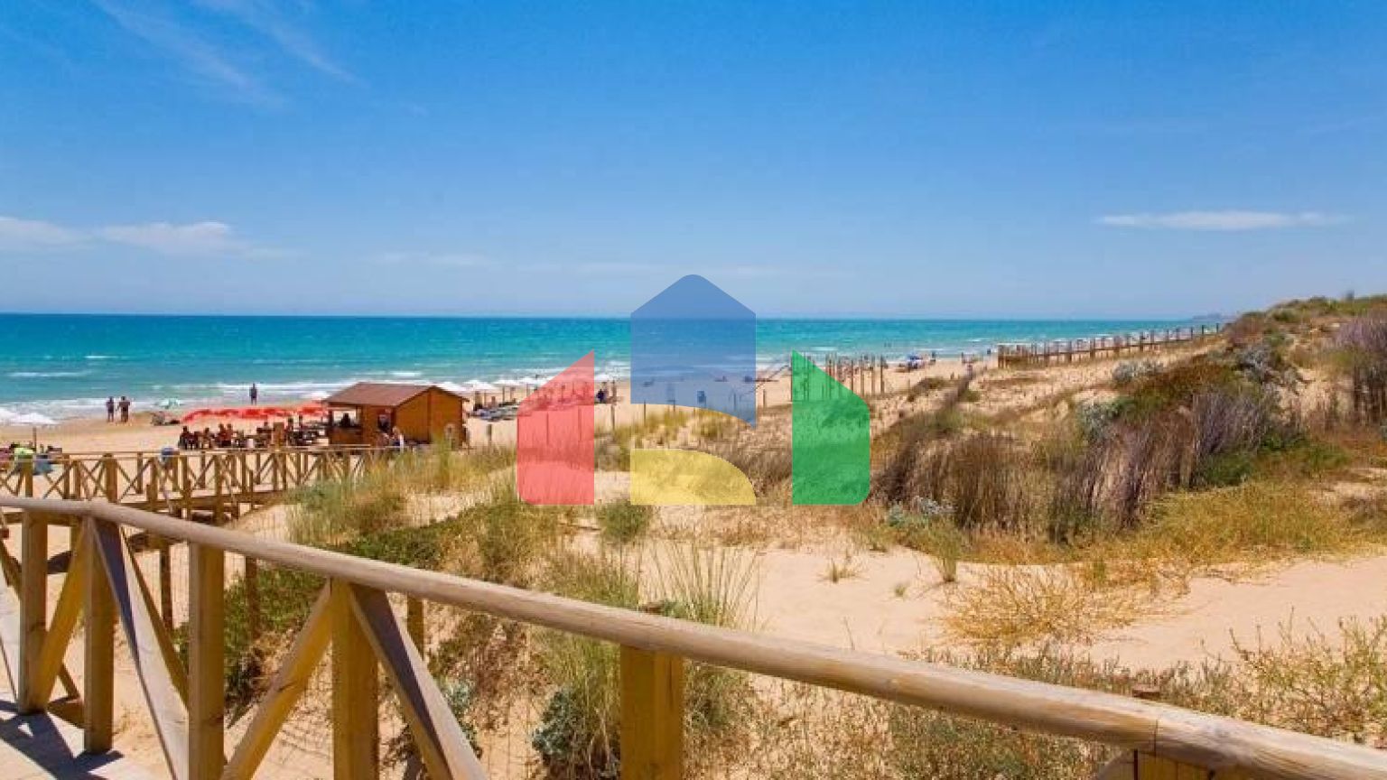 НОВАЯ СОВРЕМЕННАЯ ВИЛЛА В БЕНИХОФАРЕ