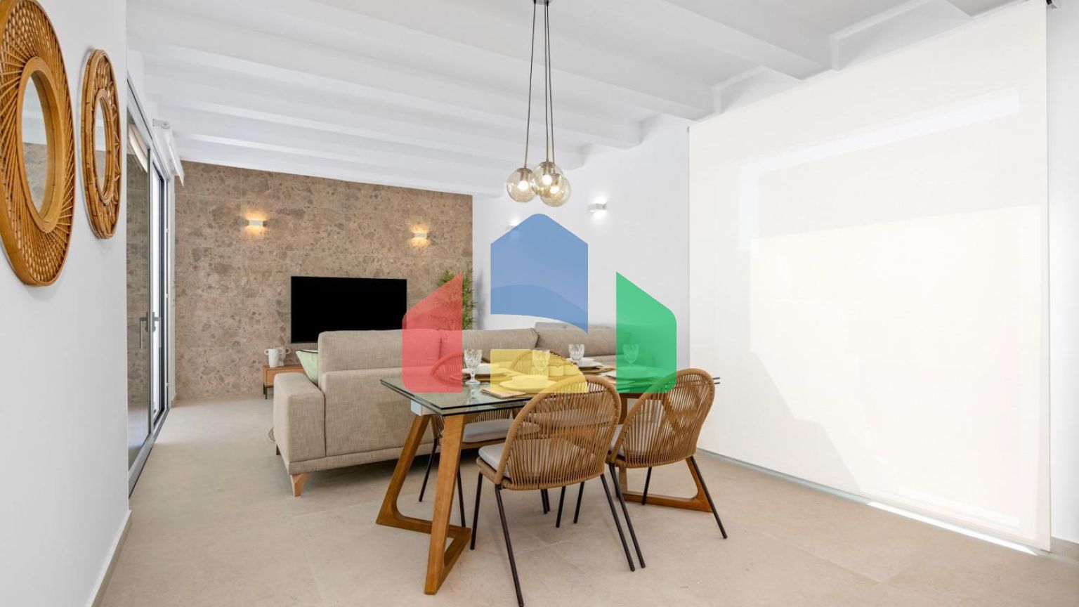 НОВЫЕ ВИЛЛЫ В БЕНИХОФАРЕ