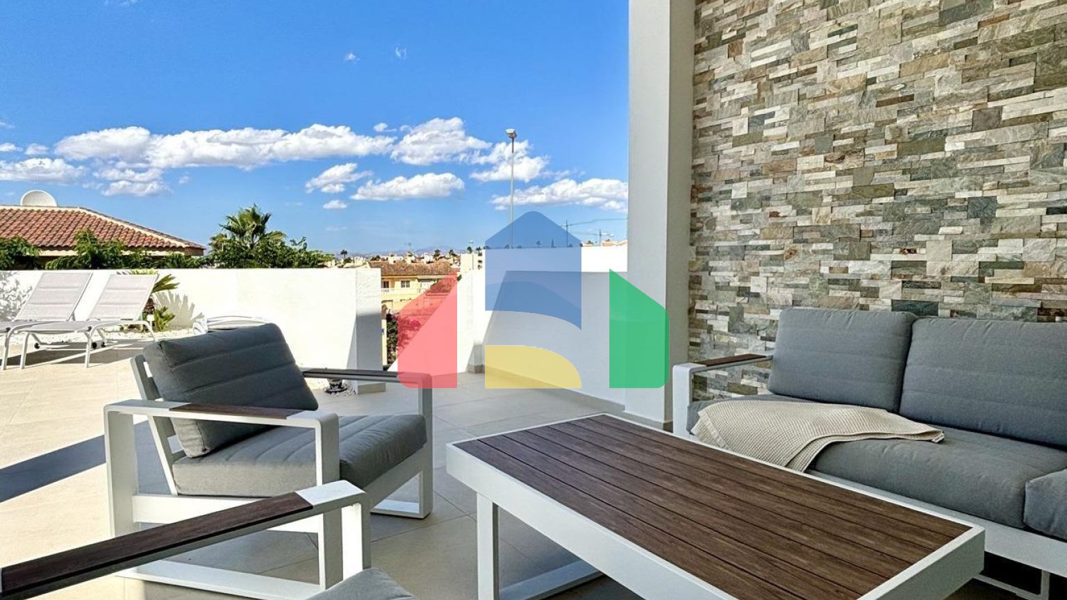 Новые средиземноморские виллы в Бенихофаре