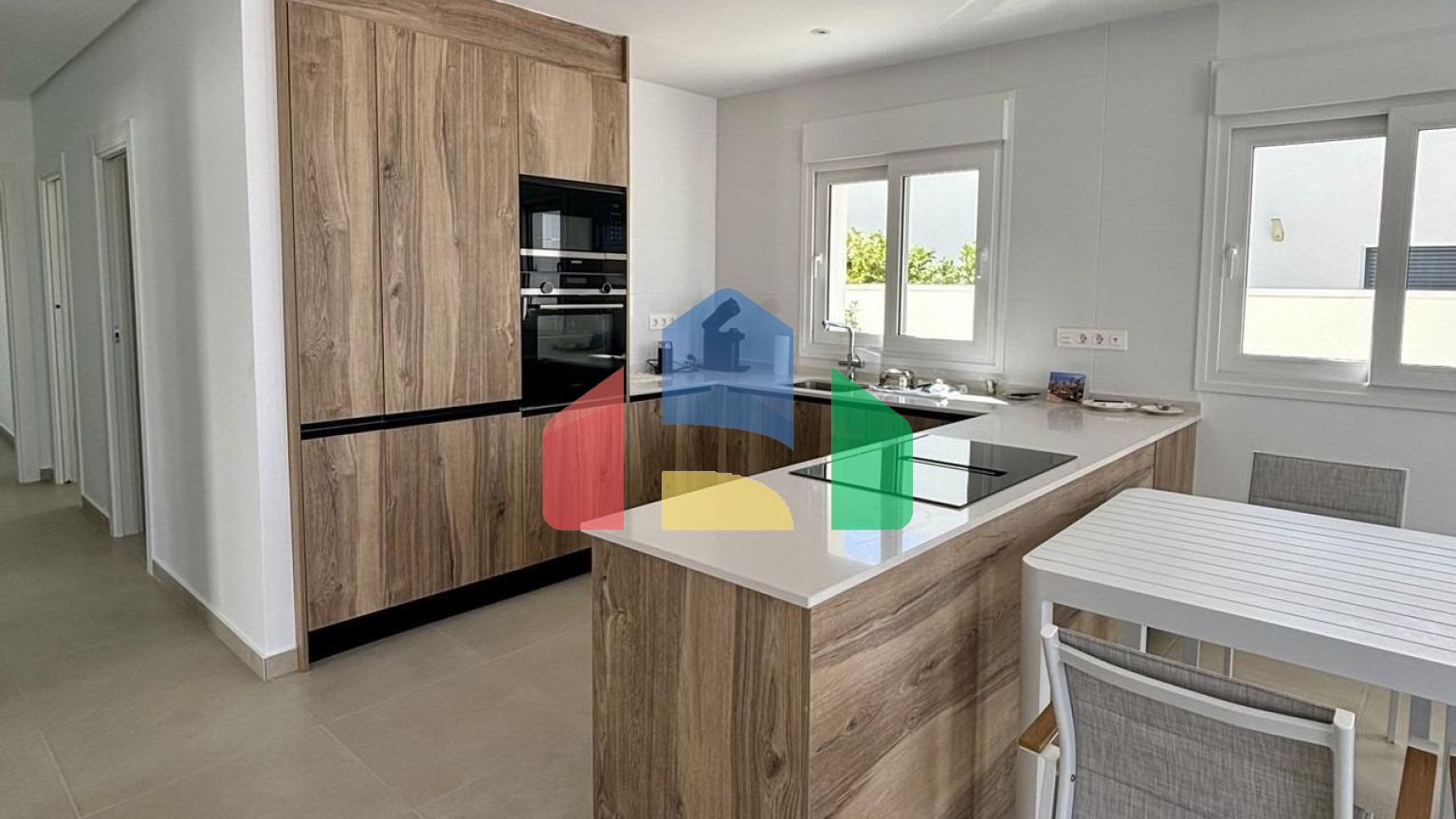 Новые средиземноморские виллы в Бенихофаре