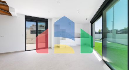 НОВАЯ ВИЛЛА В БЕНИХОФАРЕ