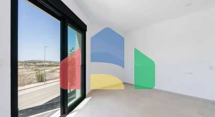 НОВАЯ ВИЛЛА В БЕНИХОФАРЕ