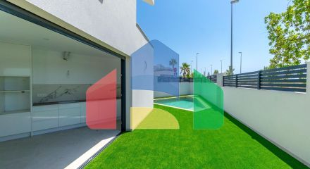 НОВАЯ ВИЛЛА В БЕНИХОФАРЕ