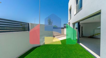 НОВАЯ ВИЛЛА В БЕНИХОФАРЕ