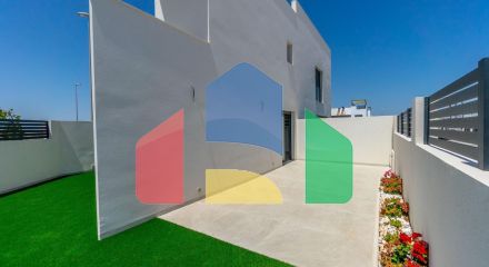 НОВАЯ ВИЛЛА В БЕНИХОФАРЕ