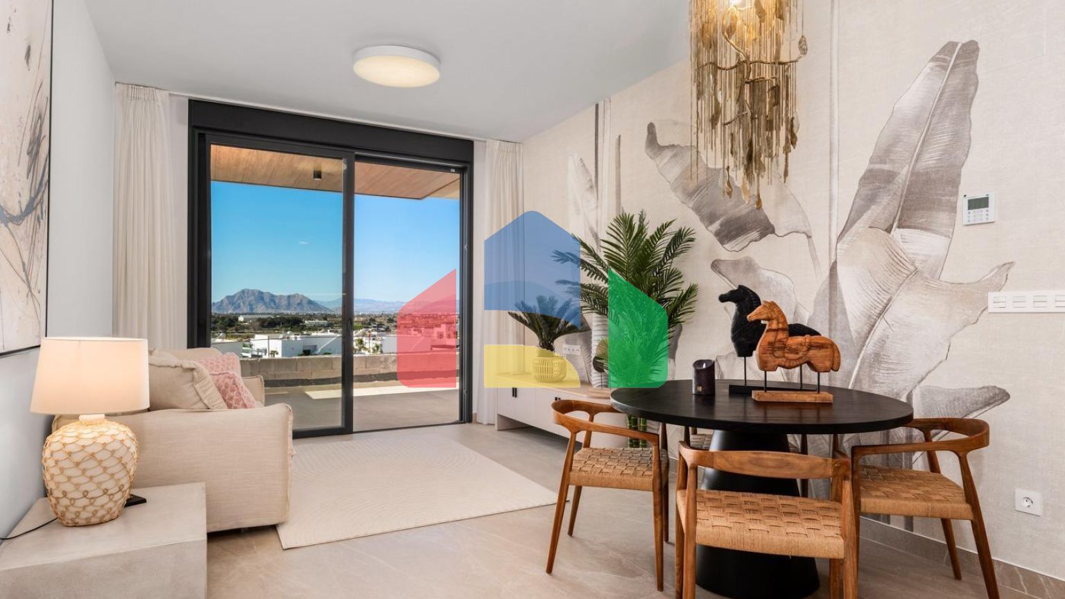 НОВОСТРОЙ. ЗАКРЫТЫЙ КОМПЛЕКС В БЕНИХОФАР. 2 СПАЛЬНИ. 2 ВАННЫЕ КОМ. ТЕРРАСА 16 М2. БАССЕЙН.