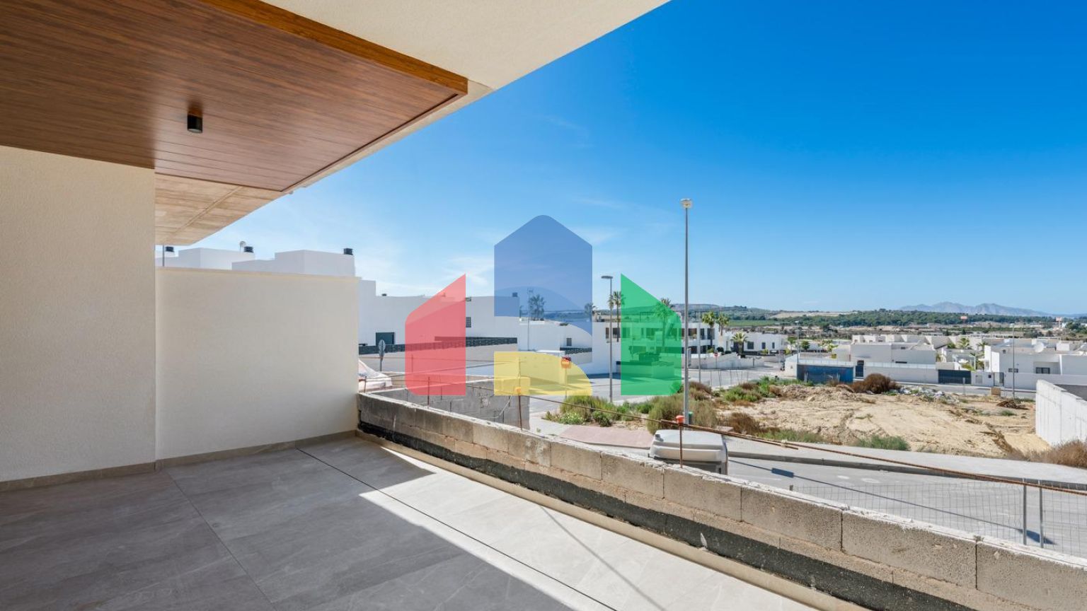 НОВЫЙ ЖИЛОЙ КОМПЛЕКС В БЕНИХОФАРЕ