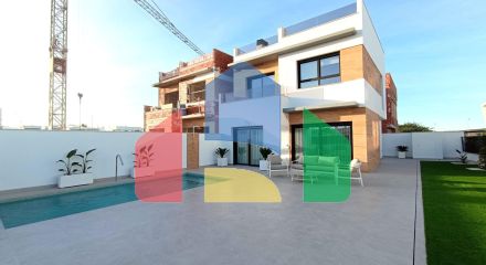 Роскошные новые двухэтажные виллы в Бенихофаре, Коста Бланка Роскошные новые двухэтажные виллы в Бенихофаре, Коста Бланка