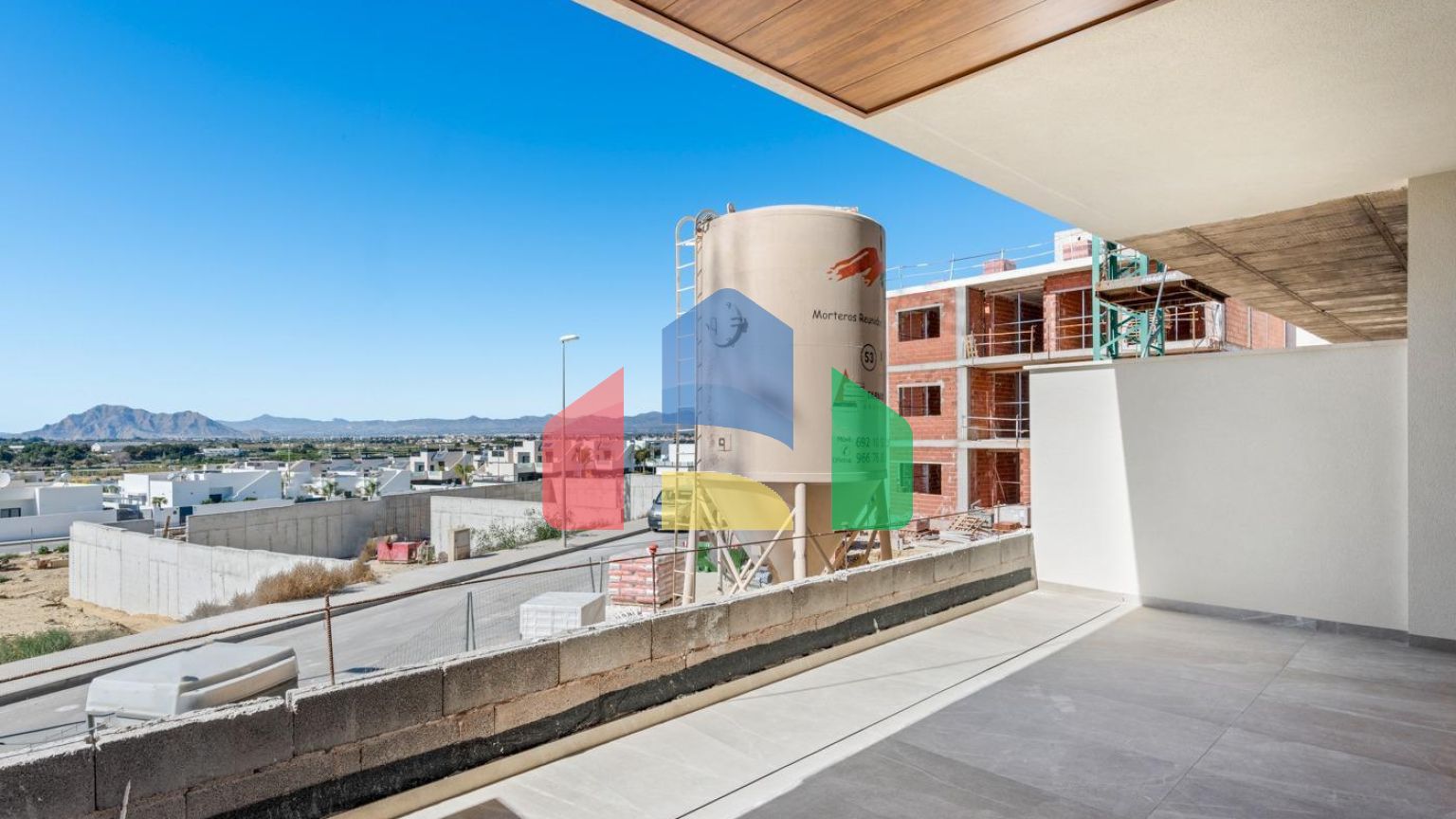 НОВЫЙ ЖИЛОЙ КОМПЛЕКС В БЕНИХОФАРЕ