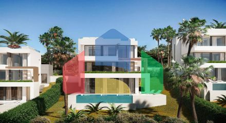 Комфортабельные роскошные виллы с 3 спальнями в курортном гольф-клубе La Cala