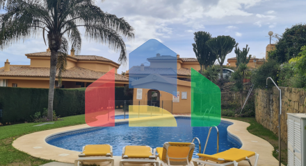 Пентхаус-дуплекс с 3 спальнями и видом на море в Михас Коста