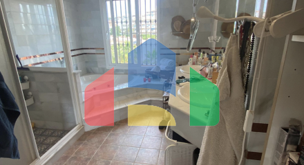 Великолепная отдельно стоящая вилла с 5 спальнями, расположенная в престижном районе Михас.