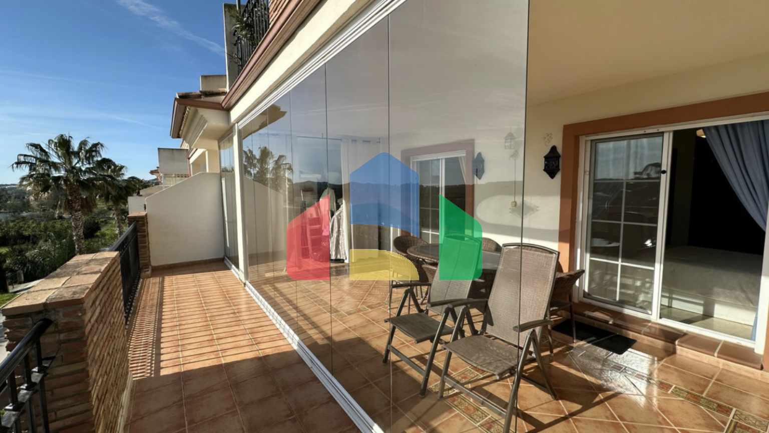 Прекрасная 2-комнатная квартира в Михас Гольф