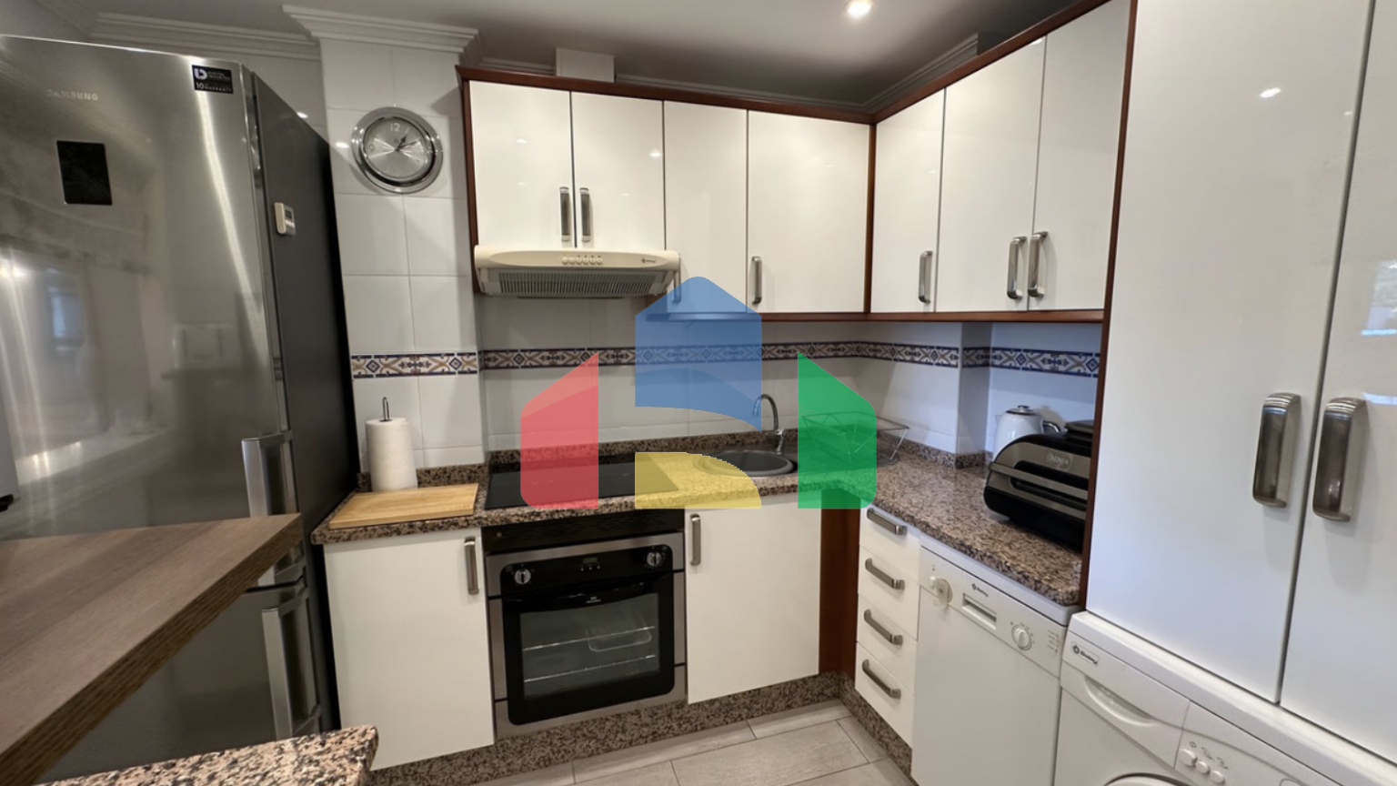 Прекрасная 2-комнатная квартира в Михас Гольф