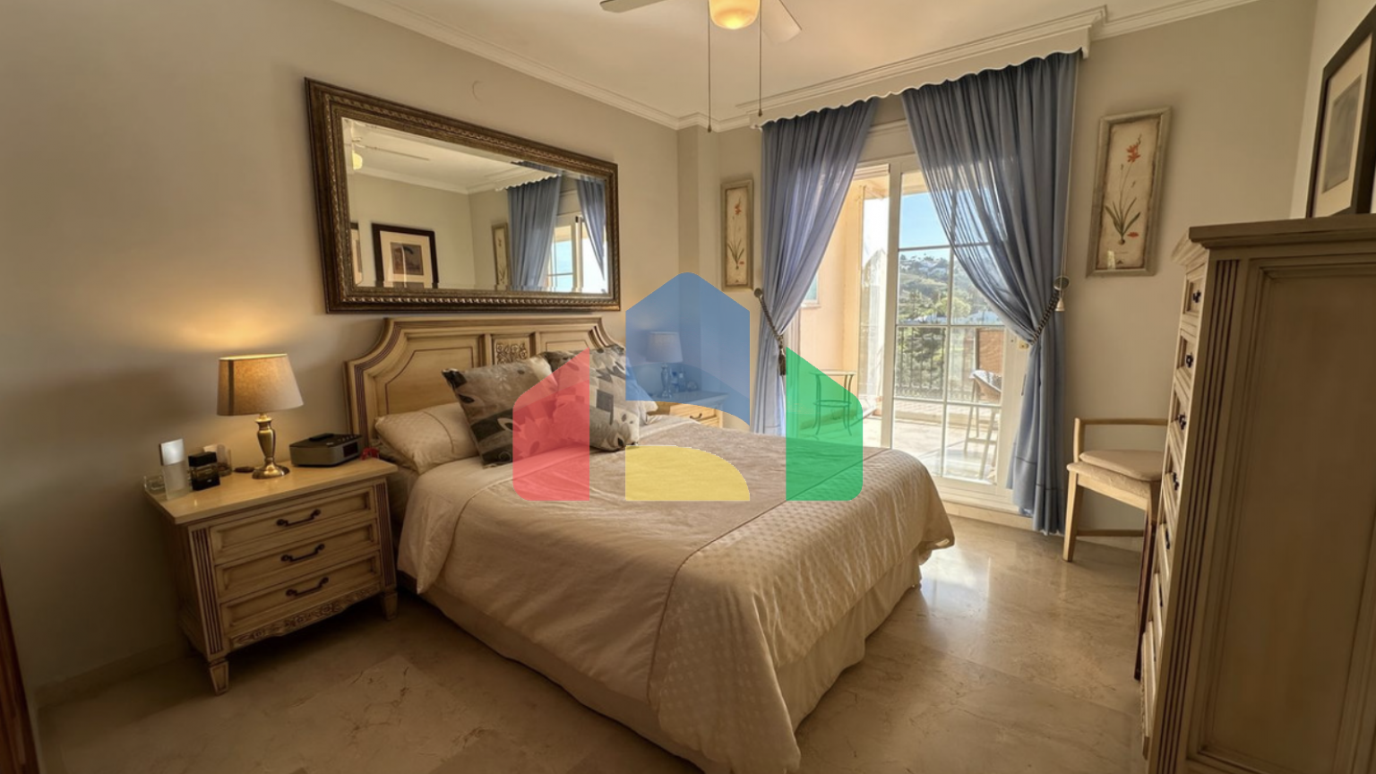 Прекрасная 2-комнатная квартира в Михас Гольф