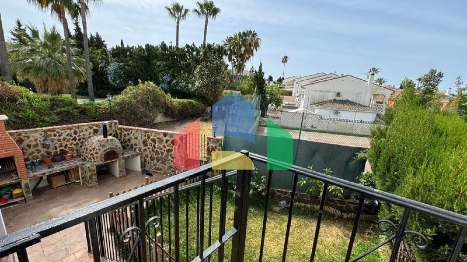 Прекрасный Двухквартирный Дом в Сьерресуэле, Михас – Полностью Реновирован