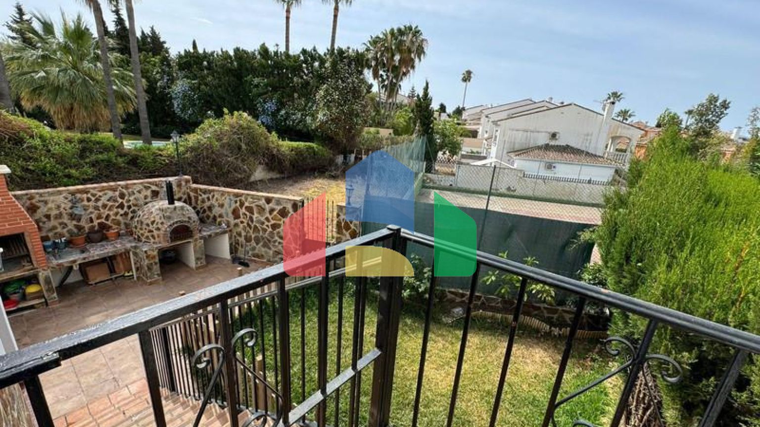 Прекрасный Двухквартирный Дом в Сьерресуэле, Михас – Полностью Реновирован