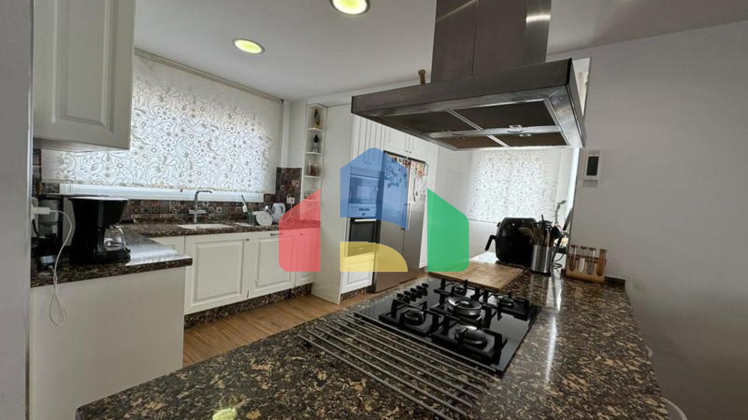 Прекрасный Двухквартирный Дом в Сьерресуэле, Михас – Полностью Реновирован