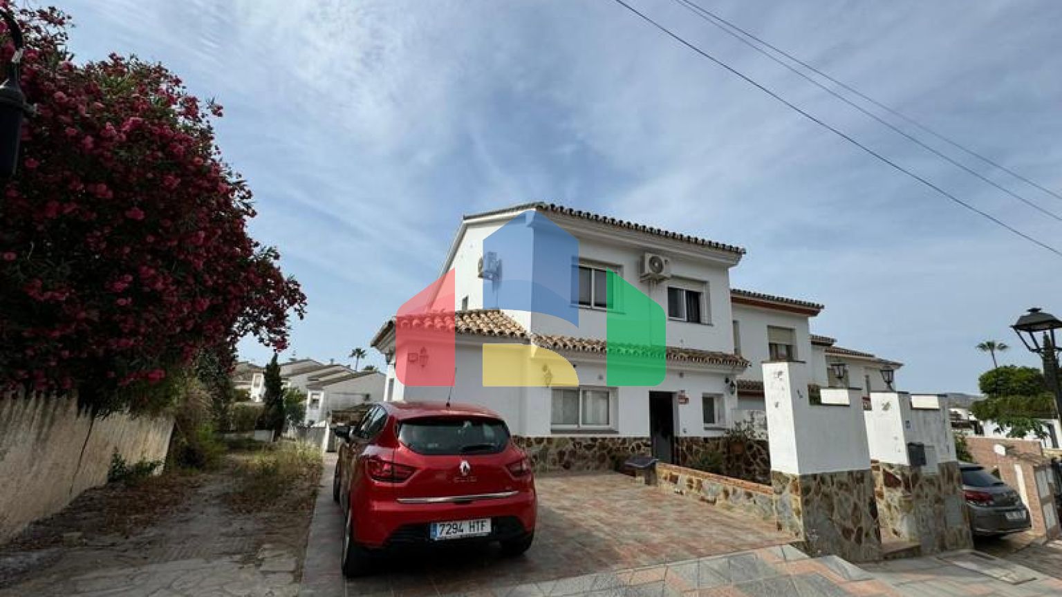 Прекрасный Двухквартирный Дом в Сьерресуэле, Михас – Полностью Реновирован